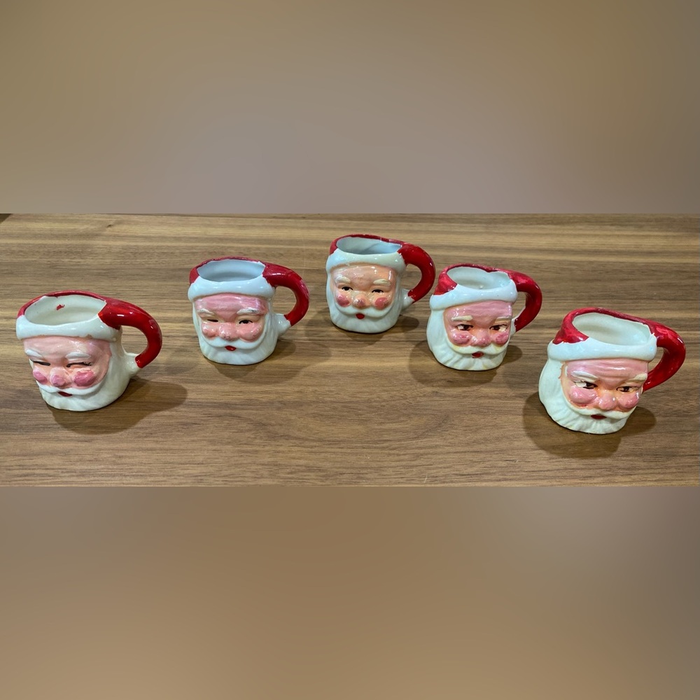 Santa Claus vintage mini mug set